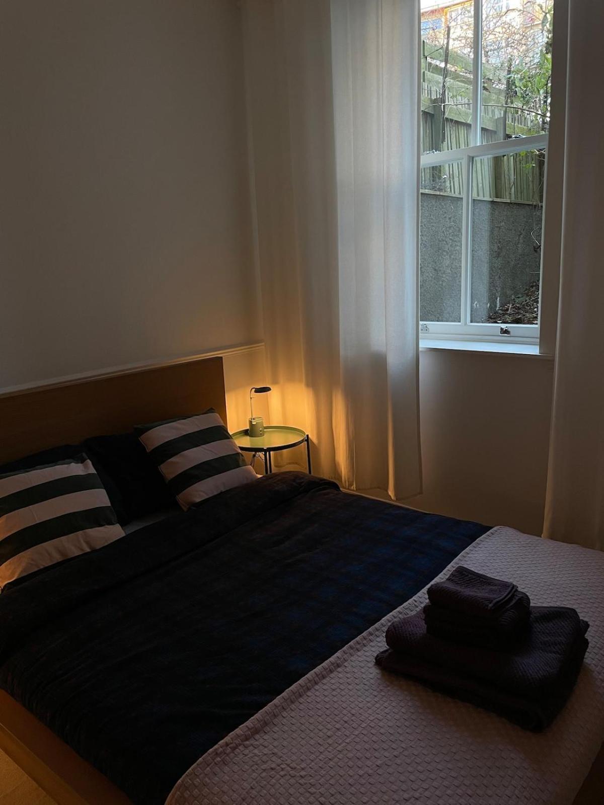 Апартаменты Cozy Flat In The Heart Of Leith Эдинбург Экстерьер фото